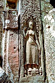 Angkor Thom - Bayon temple, east gopura of the third enclosure, bas-relief 